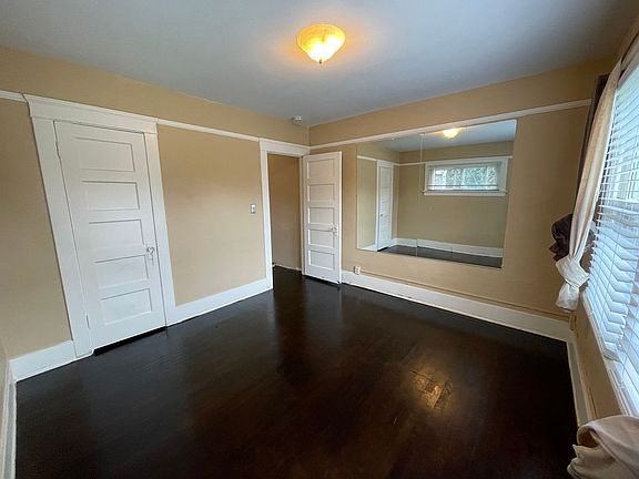 5th image of 4555 Louisiana St