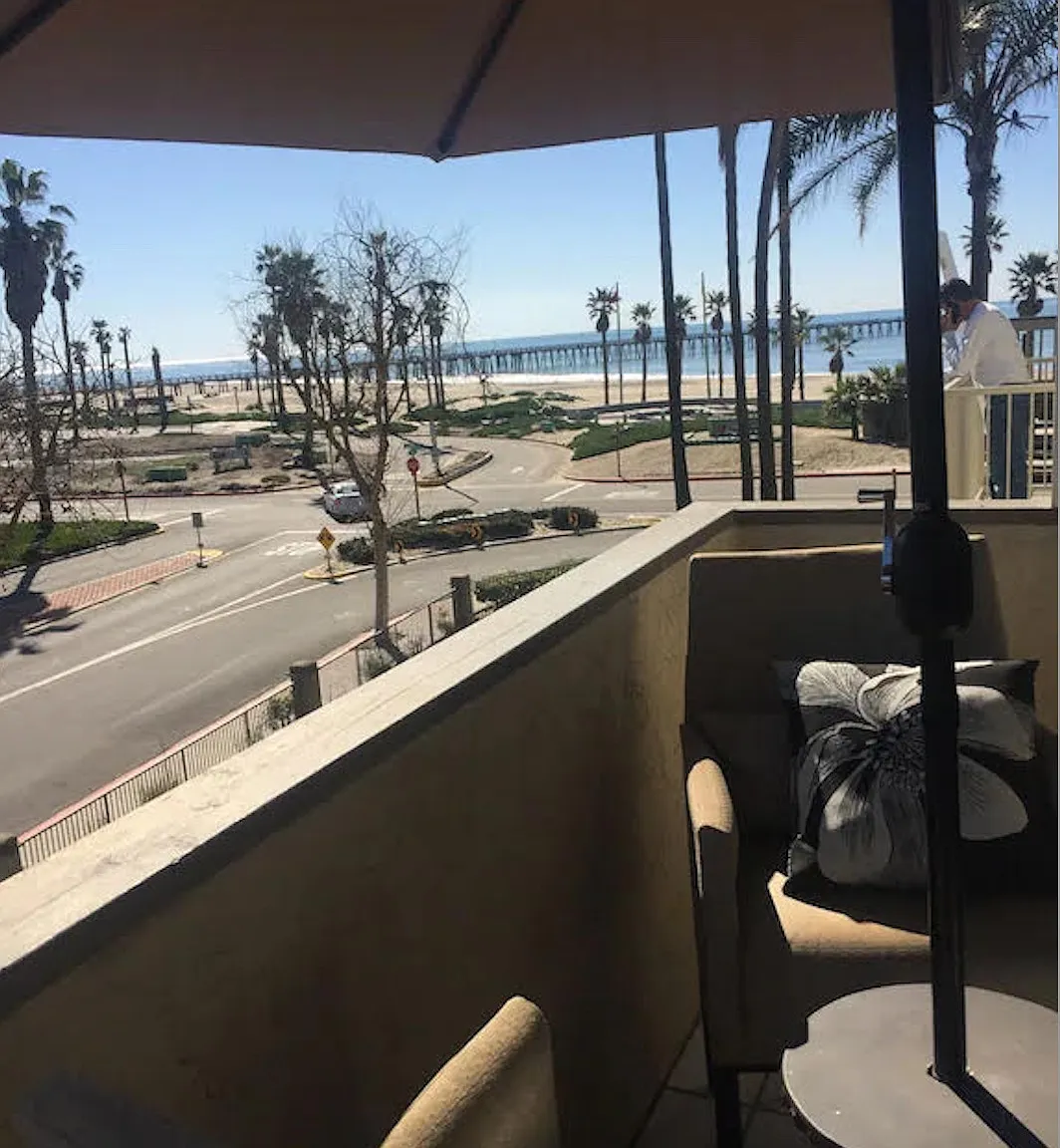 2 bed, 933 sqft, $4,850 — Photo 4