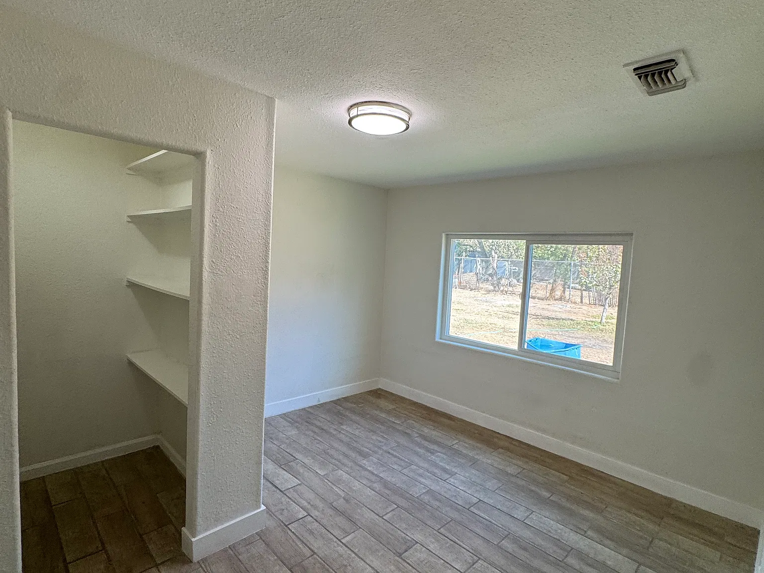 1 bed, 500 sqft, $1,650 — Photo 3