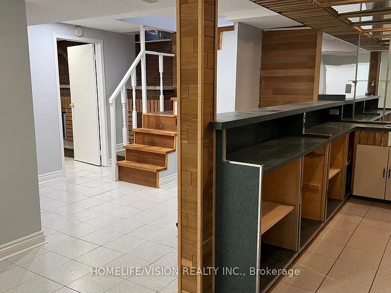 492 Raymerville Dr #BASEMENT — Photo 3
