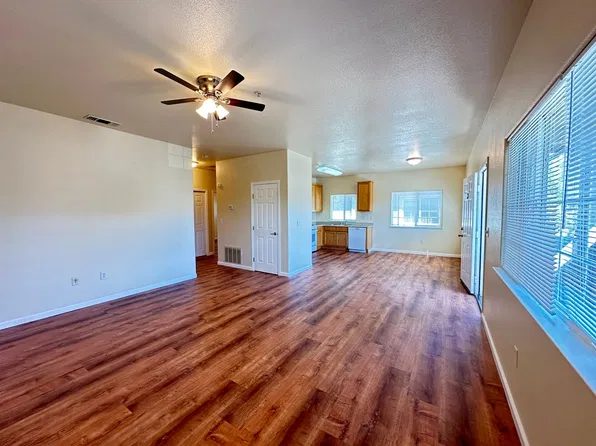 929 Featherside Way 1-4, 929 Featherside Way Unit 3, Marysville, CA 95901
