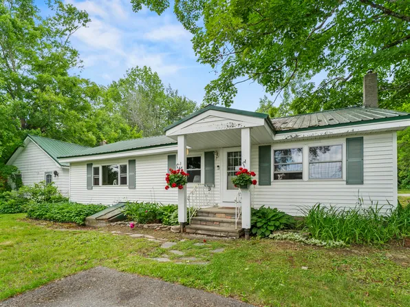 47 Hampden Road, Carmel, ME 04419