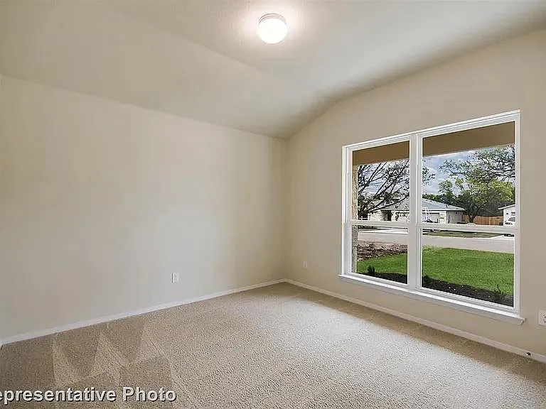 21101 Winslow Cv — Photo 16