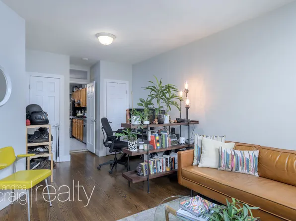 439 Carroll Street image 6 of 9