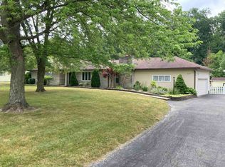 324 E Dustman Rd, Bluffton, IN 46714