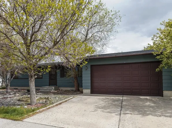 1026 Elm Ave, Cody, WY 82414
