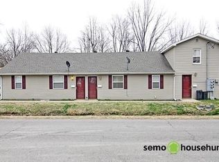 436 W Parker Ave, Chaffee, MO 63740