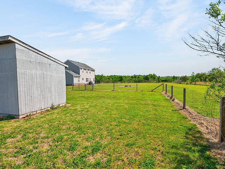 191 Arabian Ln — Photo 33