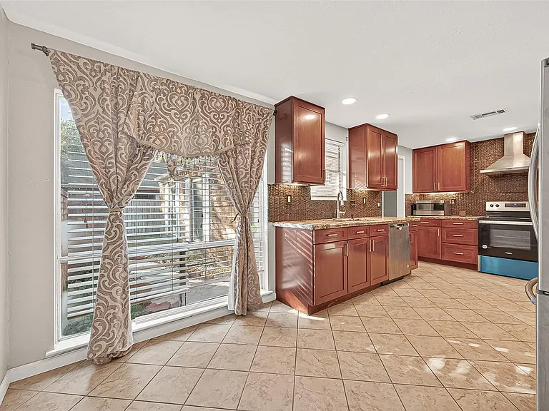 13702 Ella Lee Ln — Photo 25