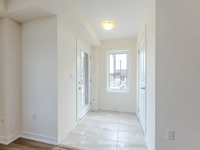 1695 Dersan St #809 — Photo 4