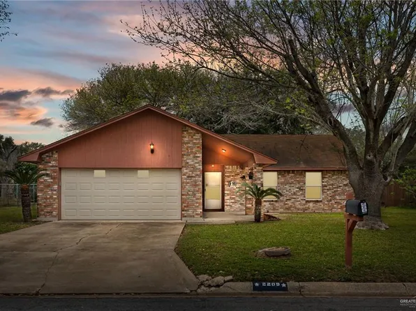 2209 Royal Palm Dr, Mission, TX 78572