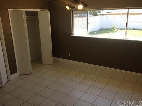 4th image of 689 W Marshall Blvd