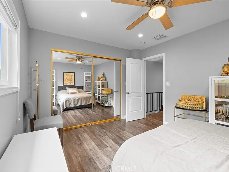 545 E Cypress Ave #F — Photo 22