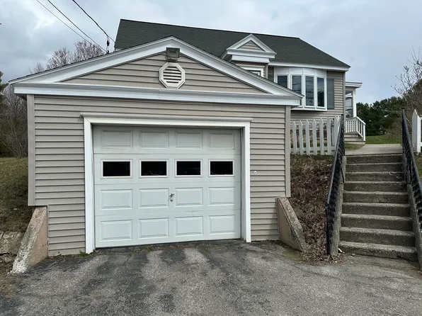 669 Civic Center Dr, Augusta, ME 04330