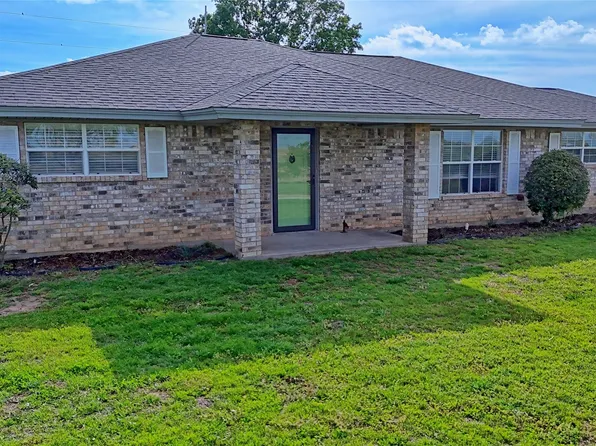 4316 Leona Rd, Bowie, TX 76230