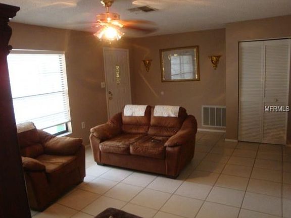 3rd image of 1323 Mandarin Dr
