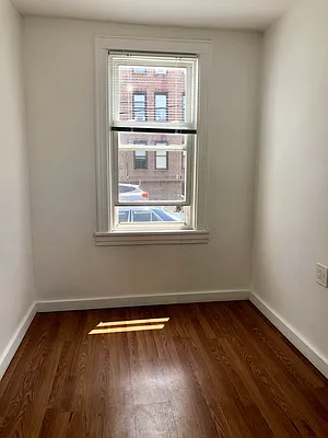 Rented by Astoria Realty | media 16