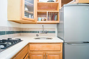 Rented by Vivaldi Real Estate