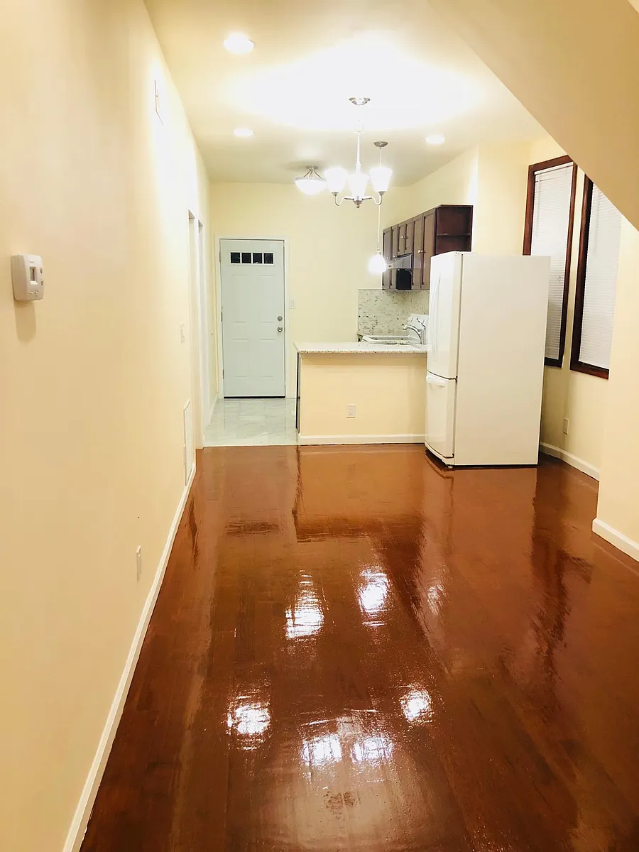 Building Photo - 549 S 53rd St #1