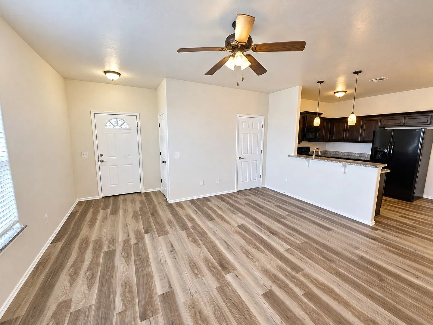 1822/1824 Cypress Ln — Photo 3