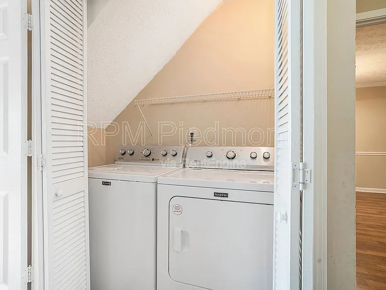 5467 Park Pl S — Photo 25