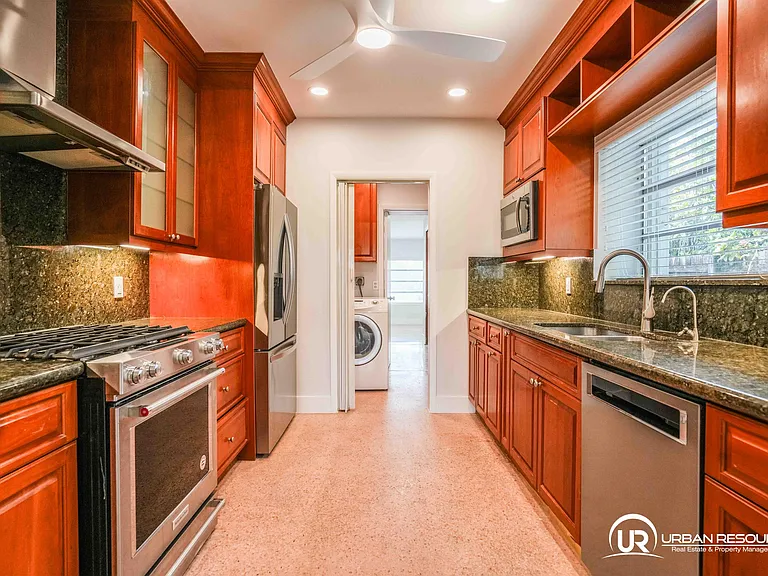 475 S Shore Dr — Photo 11