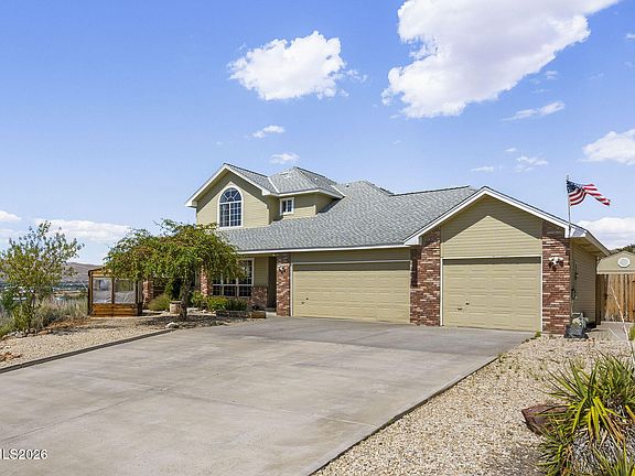 3rd image of 2065 Gentry Ln