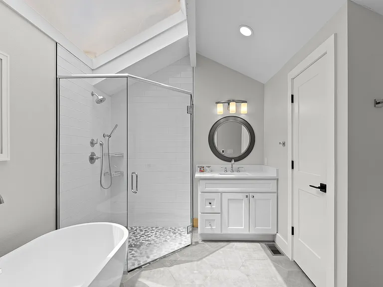7704 S Elm Ct — Photo 18