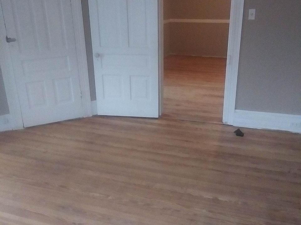 2nd image of 412 Charles St #B