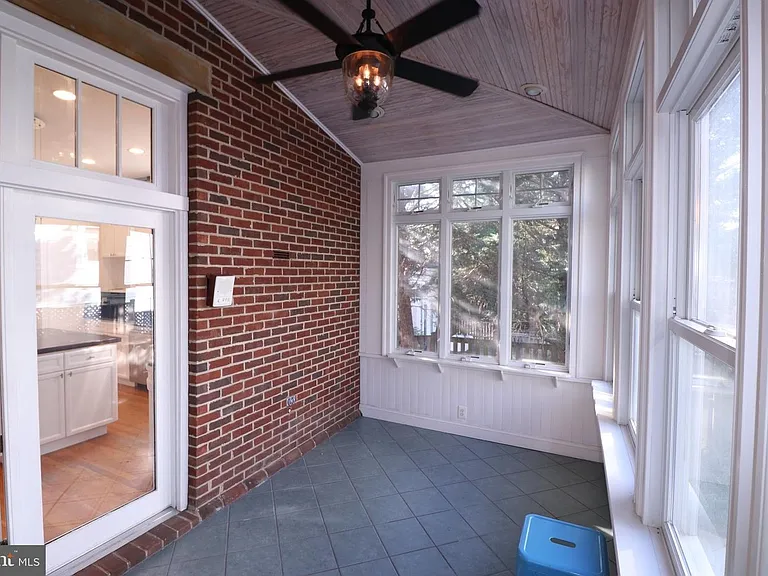 Sun Porch