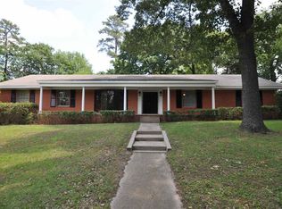 100 Pinecrest Dr, Longview, TX 75602
