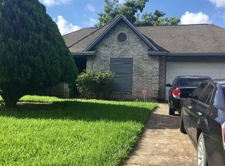 7219 Robin Ln, Texas City, TX 77591