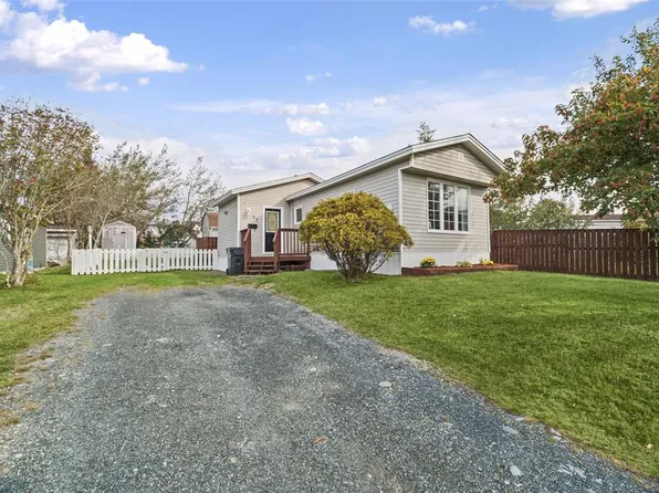 37 Cedar Drive, Paradise, NL A1L1A4