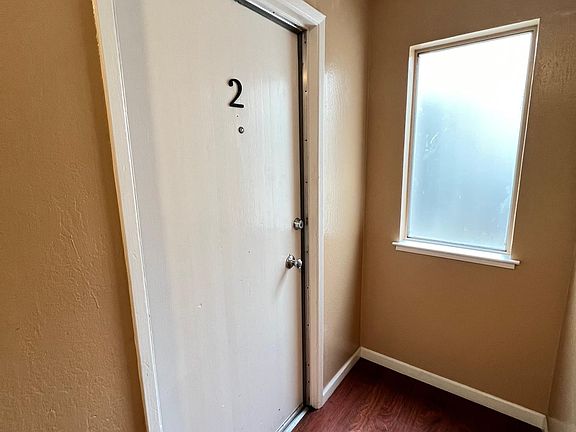 3rd image of 607 Sylvan St APT 2