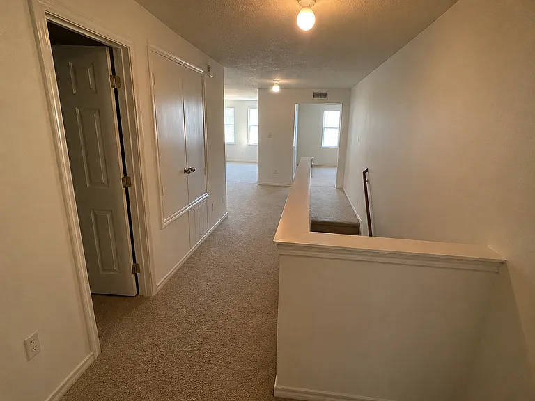 511 Travis Ranch Trl — Photo 18