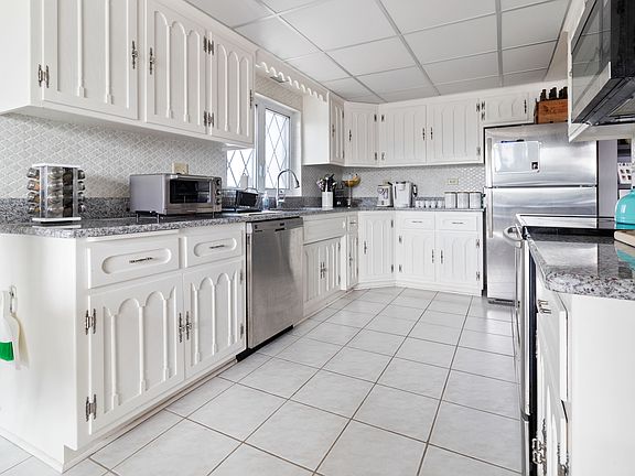 4th image of 1601 N 76th Ct APT 503