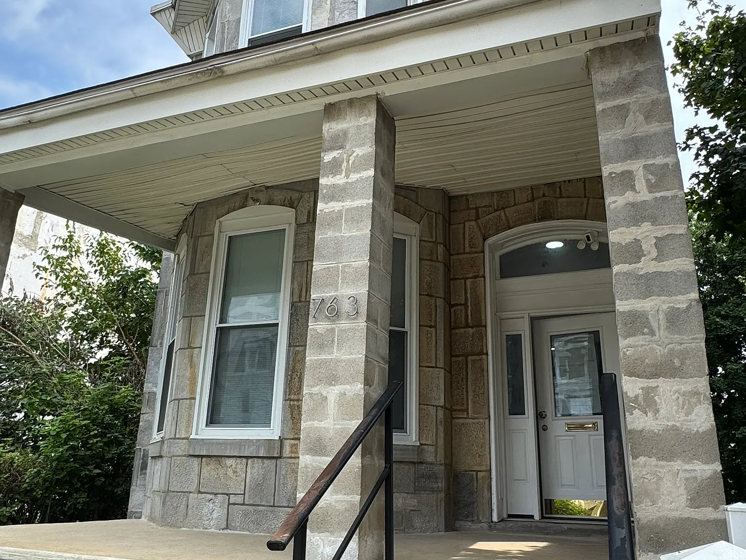 1 bed, $1,300 — Photo 1