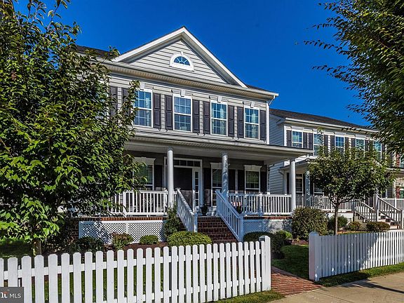 3rd image of 22560 Winding Woods Way