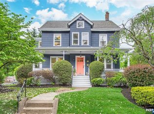 446 Valley Rd, Montclair, NJ 07043