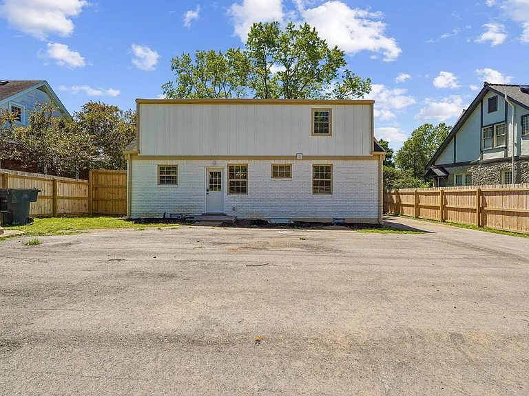 1425 Shelton Ave — Photo 21