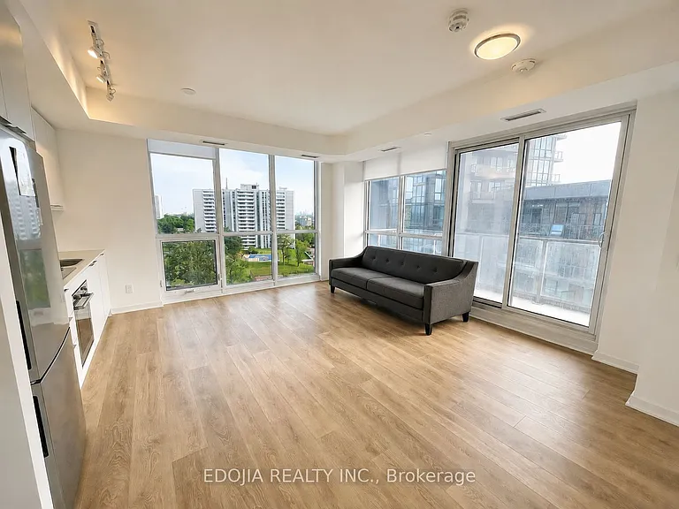 38 Forest Manor Rd #707 — Photo 1