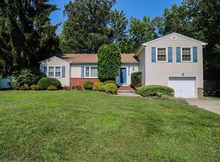 655 Sycamore Ln, North Brunswick, NJ 08902