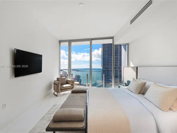 300 Biscayne Boulevard Way #3905W, Miami, FL 33131