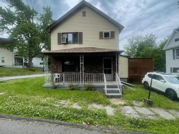 16 Summit Ave, Carbondale, PA 18407
