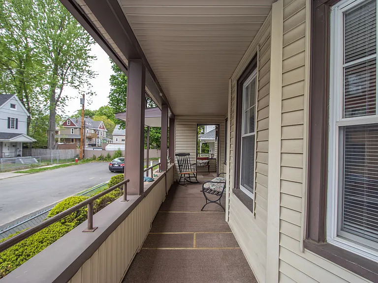 8 Ivy Ave #1 — Photo 44