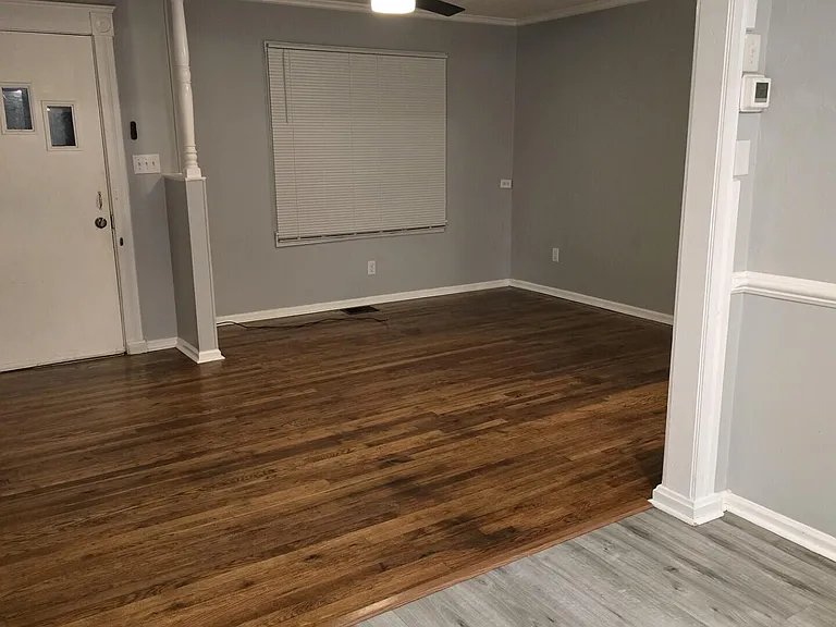 204 S Robbins Ct — Photo 6
