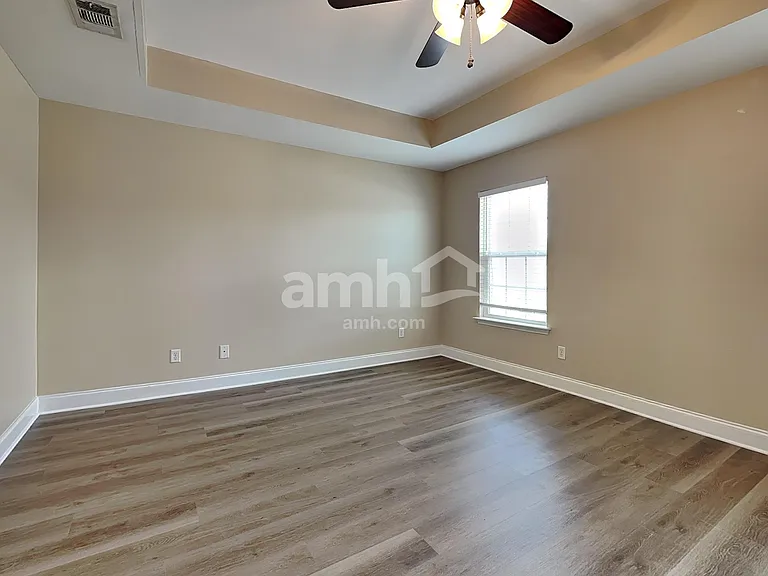 83 Ristona Dr — Photo 11