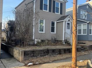 534 Jefferson St, Carlstadt, NJ 07072