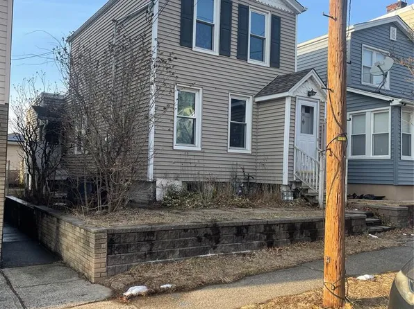 534 Jefferson St, Carlstadt, NJ 07072