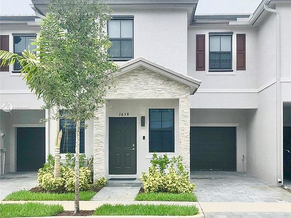 2nd image of 1638 SW 28th St #1638